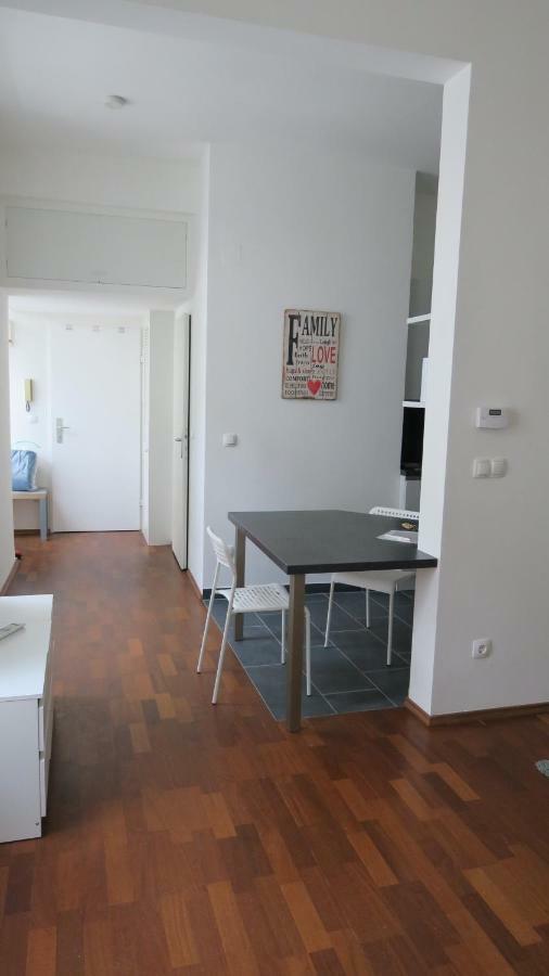 2 Zimmer Wohnung Viena Exterior foto